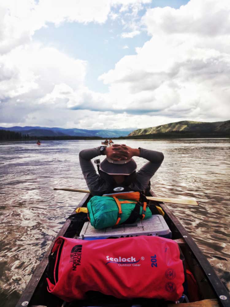 Xüsusi suya davamlı düşərgə çantası satın alma təlimatı